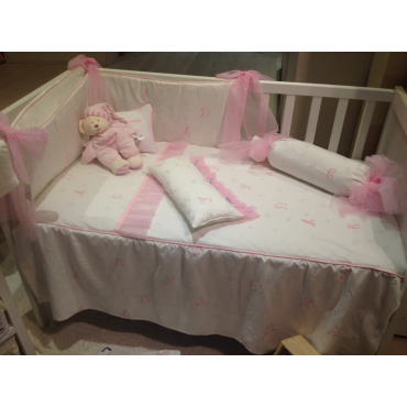 Conjunto cuna tul rosa + cambiador